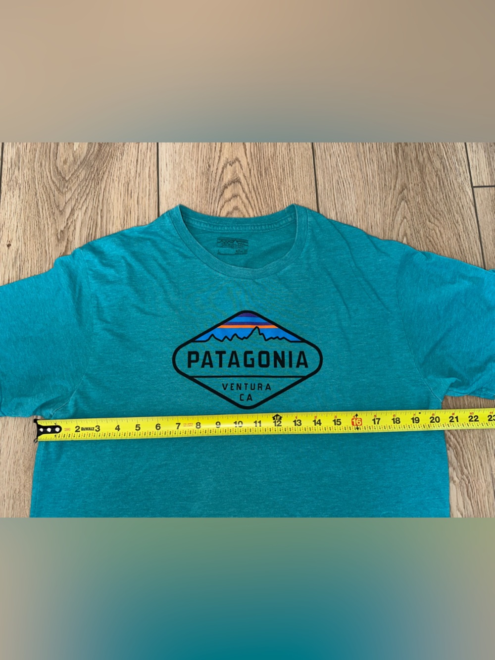 Patagonia Men’s Teal Blue Crew Neck Tee Slim Fit Organic Cotton/Poly Gorpcore L - Picture 3 of 7